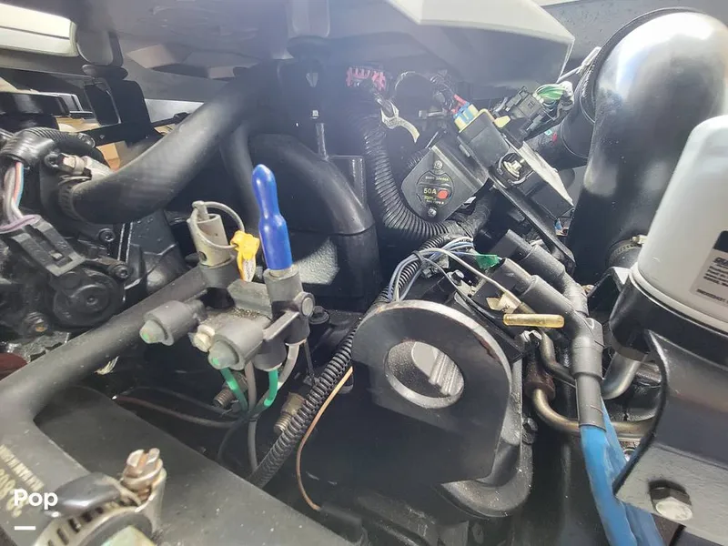 Slide: The Image of Sea Ray 330 Express Cruiser 2000 - 15786130