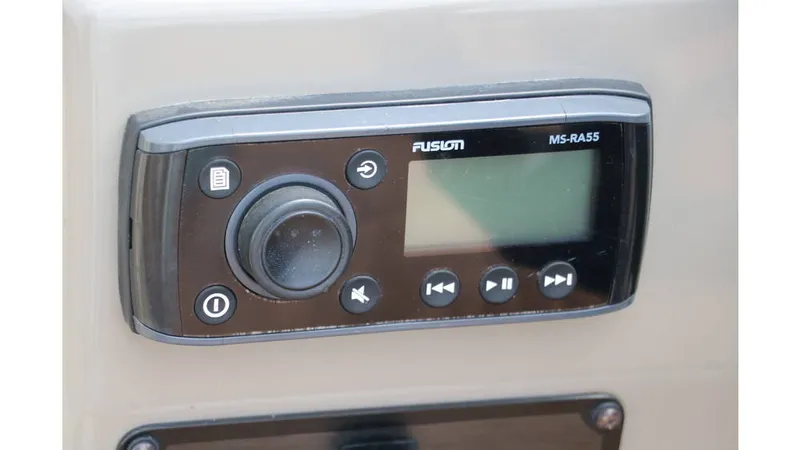 Slide: The Image of Stingray 212 SC 2020 - 22