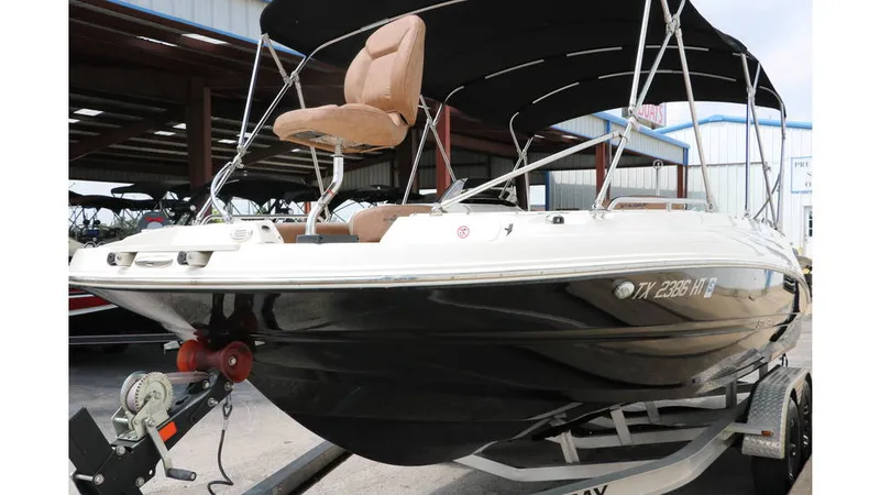 Slide: The Image of Stingray 212 SC 2020 - 39