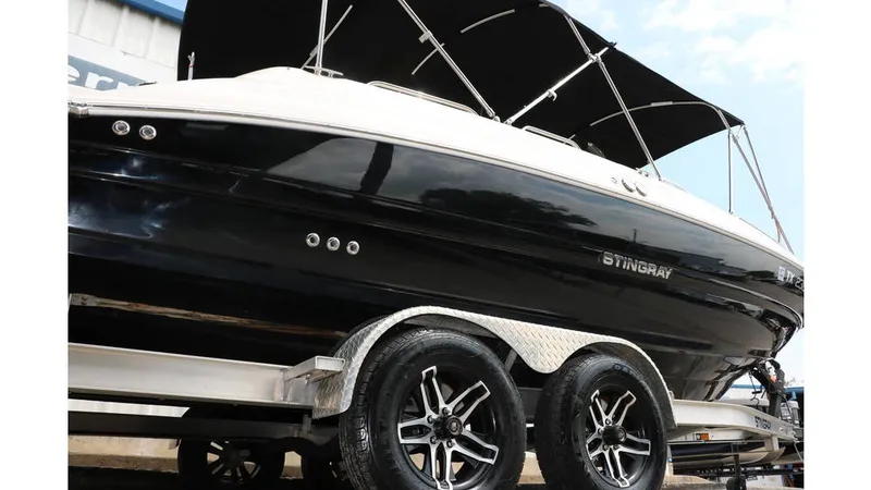 Slide: The Image of Stingray 212 SC 2020 - 47