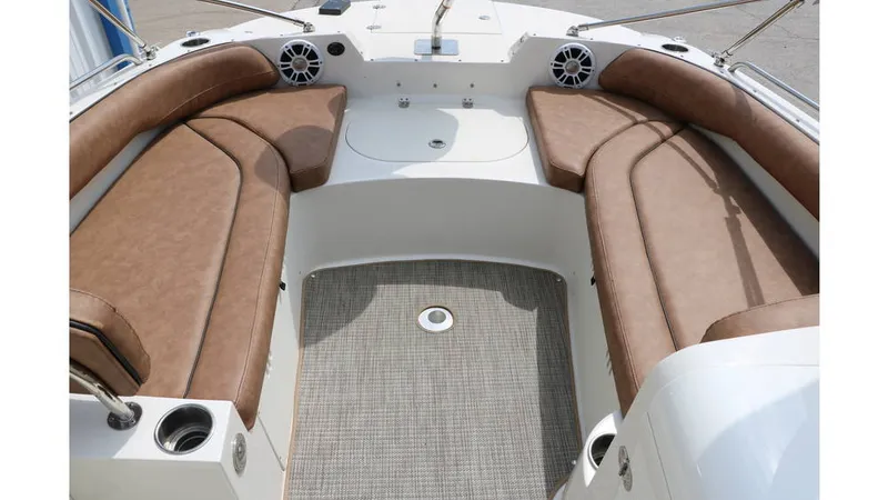 Slide: The Image of Stingray 212 SC 2020 - 9