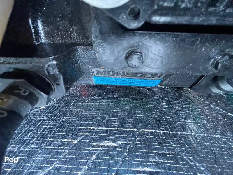 Slide: The Image of Malibu M240 2022 - 15788793