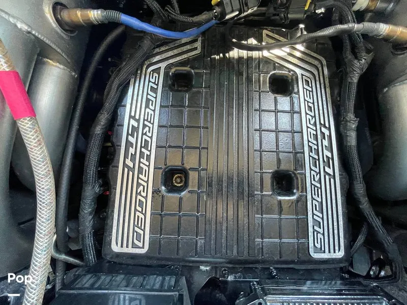 Slide: The Image of Malibu M240 2022 - 15788794