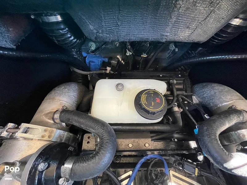 Slide: The Image of Malibu M240 2022 - 15788795