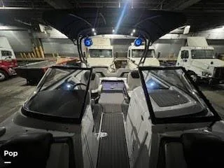 Slide: The Image of Yamaha 242 limited SE 2018 - 16038606