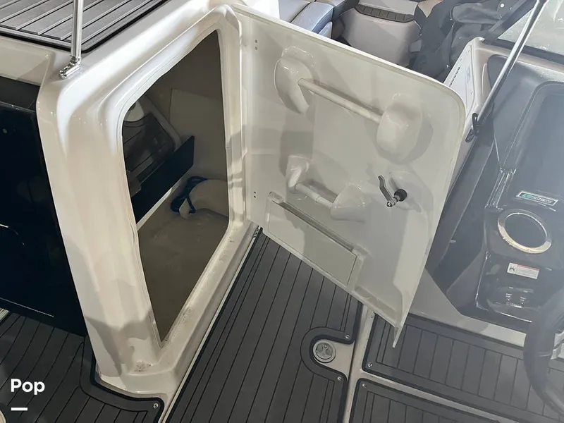 Slide: The Image of Yamaha 242 limited SE 2018 - 16010511