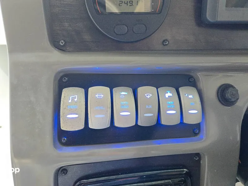 Slide: The Image of Hurricane 2690 SD 2016 - 15806810