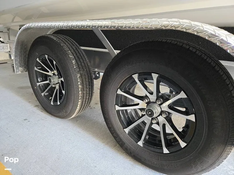 Slide: The Image of Hurricane 2690 SD 2016 - 15806717