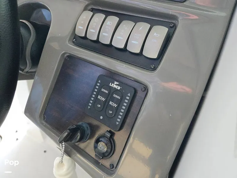 Slide: The Image of Hurricane 2690 SD 2016 - 15806827