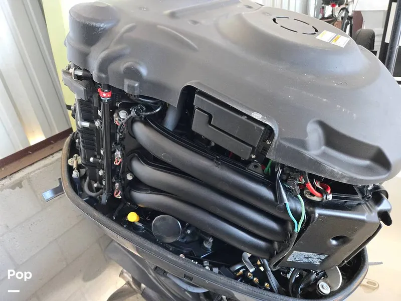 Slide: The Image of Hurricane 2690 SD 2016 - 15806830