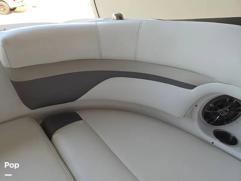 Slide: The Image of Hurricane 2690 SD 2016 - 15806755