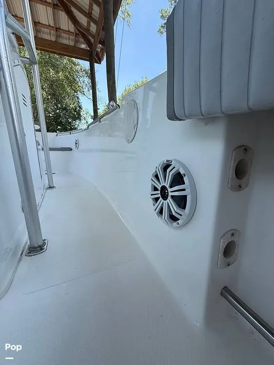 Slide: The Image of Exterior Speakers - 15766525