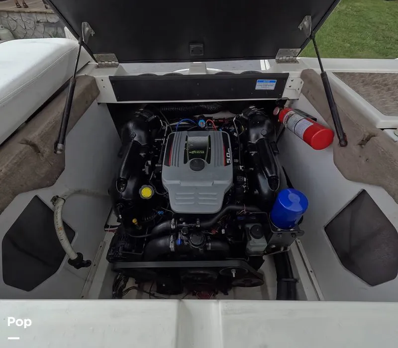 Slide: The Image of Sea Ray SLX 210 2011 - 15781297