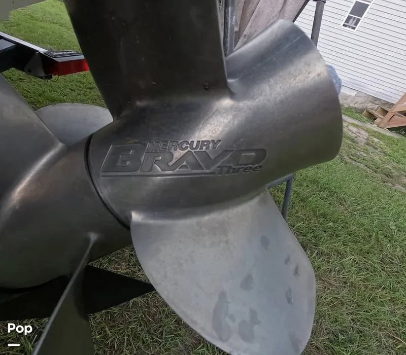 Slide: The Image of Sea Ray SLX 210 2011 - 15781304