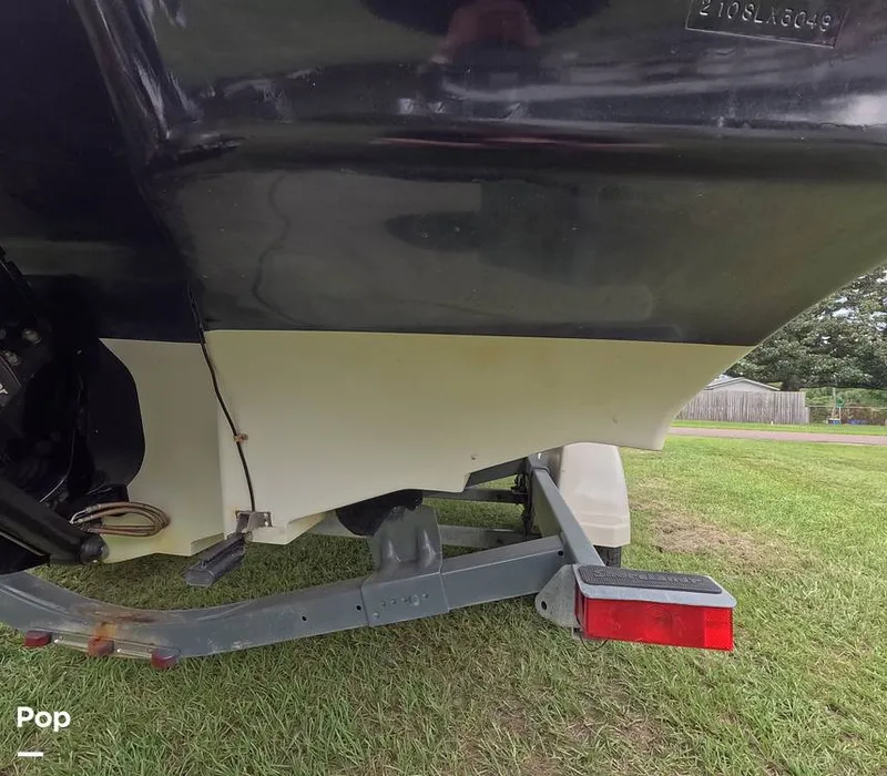 Slide: The Image of Sea Ray SLX 210 2011 - 15781107