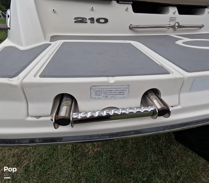 Slide: The Image of Sea Ray SLX 210 2011 - 15781223