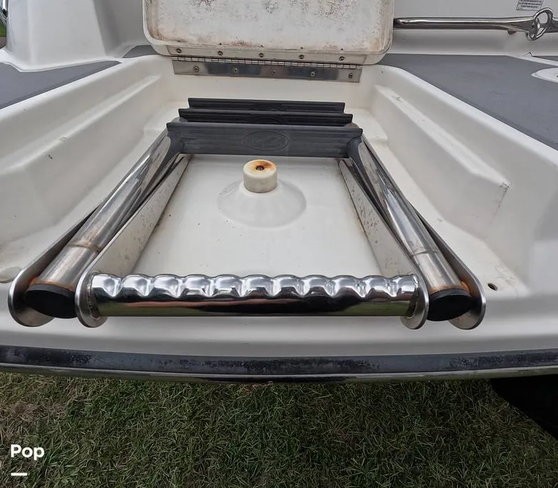 Slide: The Image of Sea Ray SLX 210 2011 - 15781224