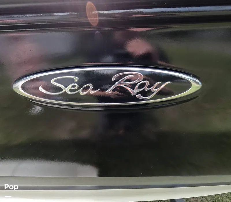 Slide: The Image of Sea Ray SLX 210 2011 - 15781089