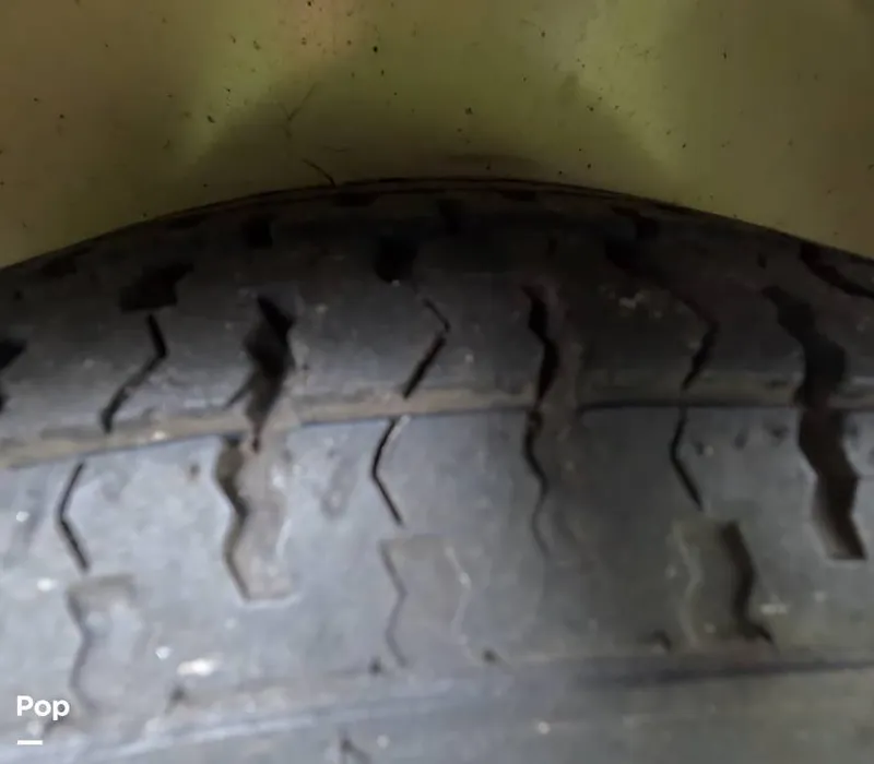 Slide: The Image of Sea Ray SLX 210 2011 - 15781242