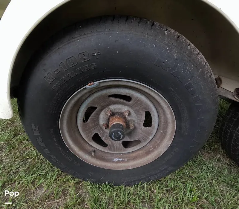 Slide: The Image of Sea Ray SLX 210 2011 - 15781244