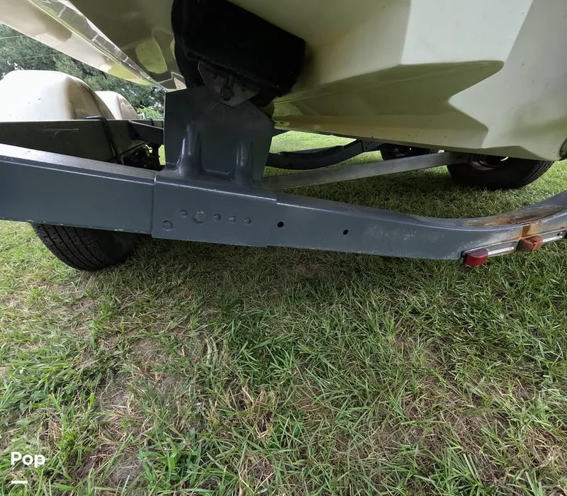 Slide: The Image of Sea Ray SLX 210 2011 - 15781249