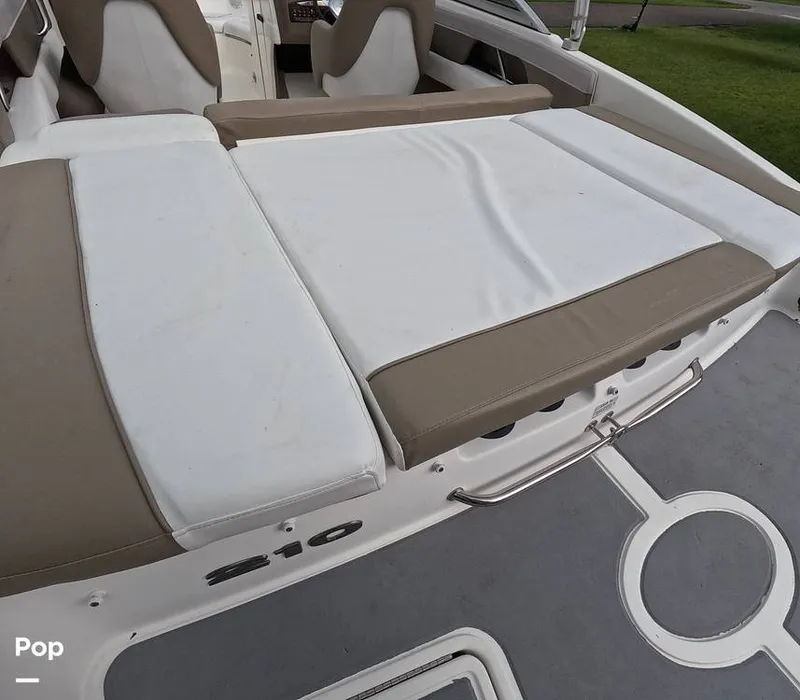 Slide: The Image of Sea Ray SLX 210 2011 - 15781264