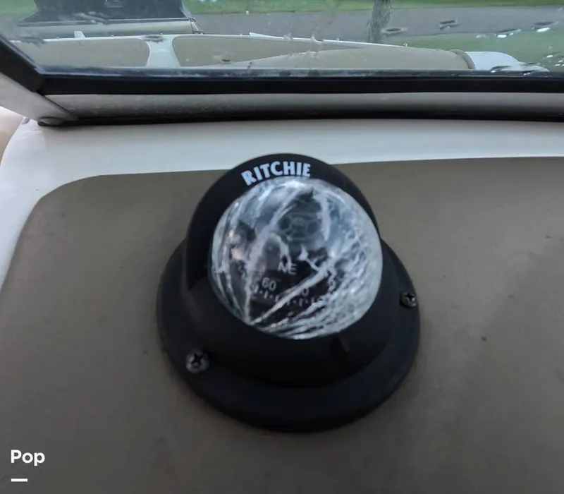 Slide: The Image of Sea Ray SLX 210 2011 - 15781286