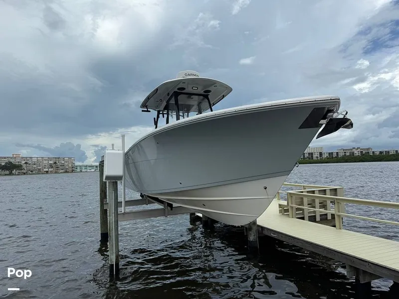 Slide: The Image of Cobia 301 CC 2018 - 15794679