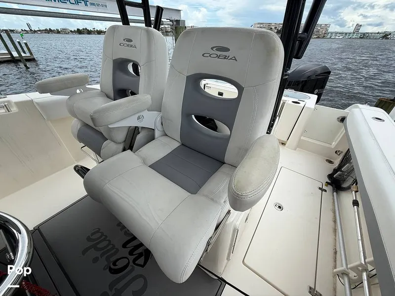 Slide: The Image of Cobia 301 CC 2018 - 15794732