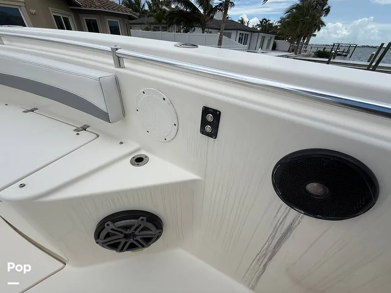 Slide: The Image of Cobia 301 CC 2018 - 15794755