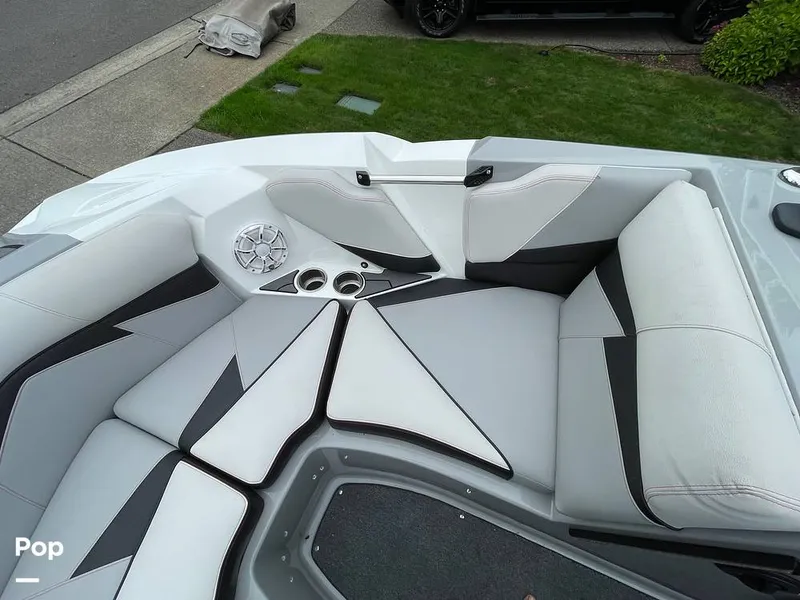 Slide: The Image of Centurion Fi23 2018 - 15862909