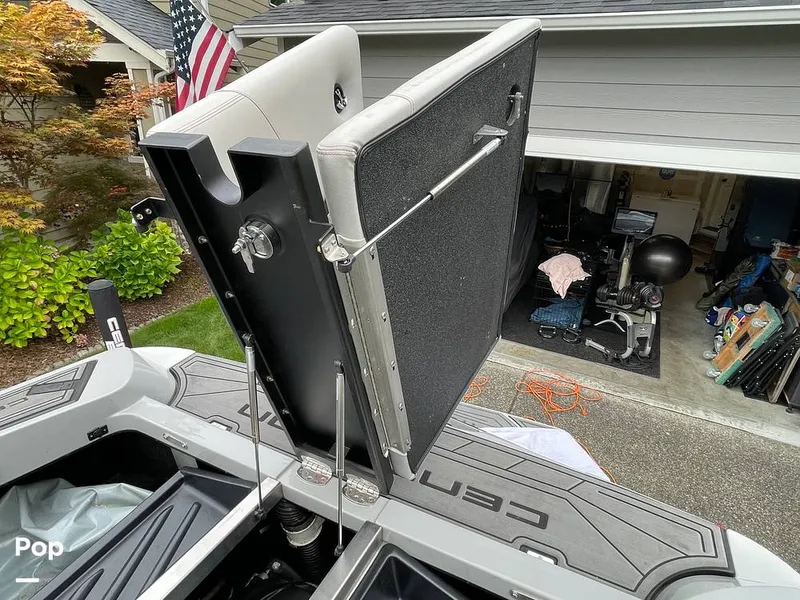 Slide: The Image of Centurion Fi23 2018 - 15862935