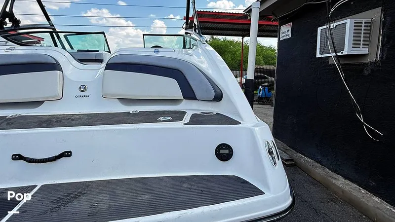 Slide: The Image of Yamaha 212x 2013 - 15860439