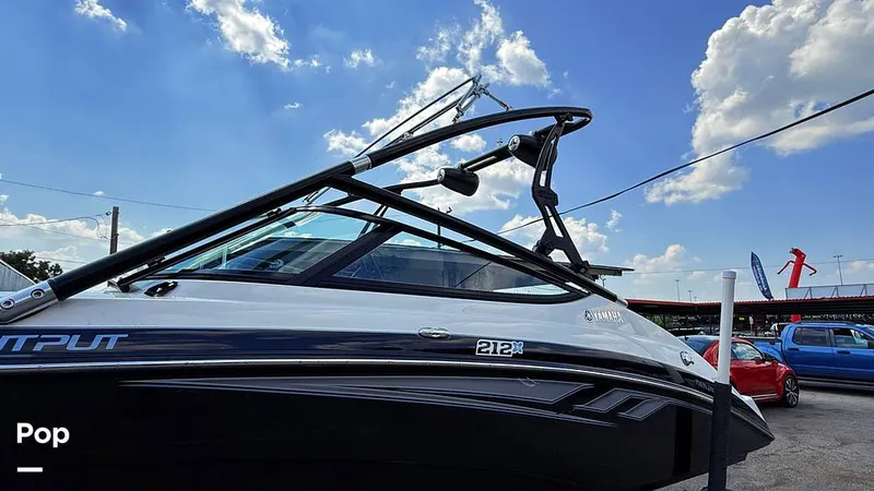 Slide: The Image of Yamaha 212x 2013 - 15860466