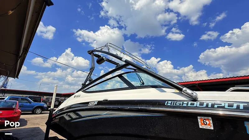 Slide: The Image of Yamaha 212x 2013 - 15860469