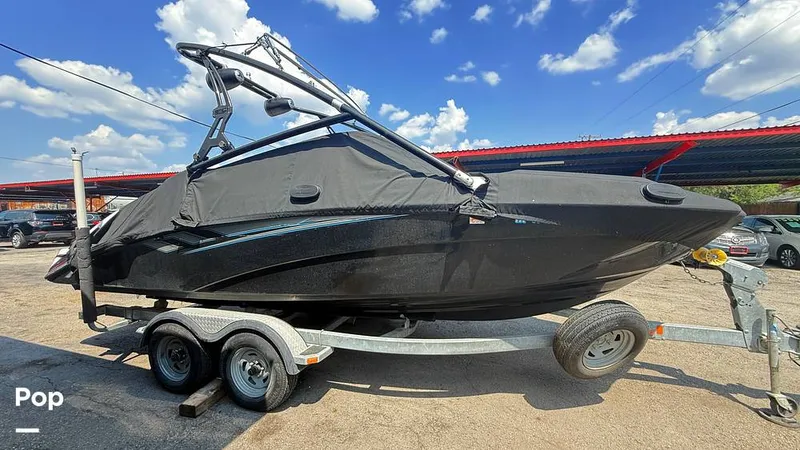 Slide: The Image of Cover - Full Boat - 15860476