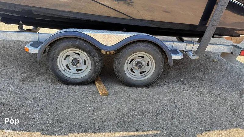 Slide: The Image of Tire/wheel Detail - 15860596