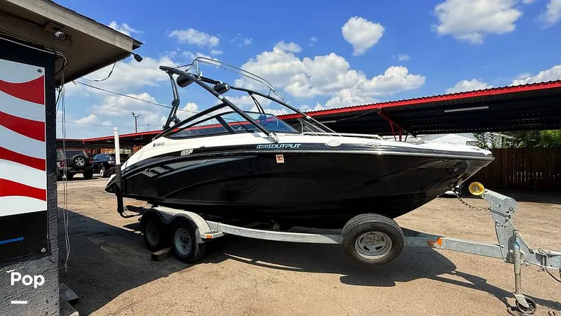 Slide: The Image of 2013 Yamaha 212 X - 15859707