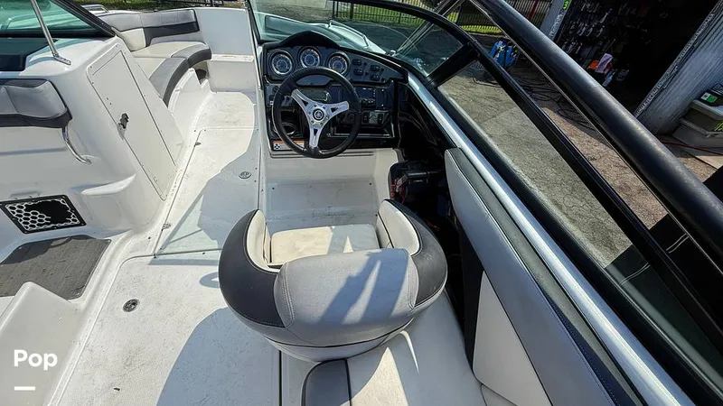 Slide: The Image of Yamaha 212x 2013 - 15859731