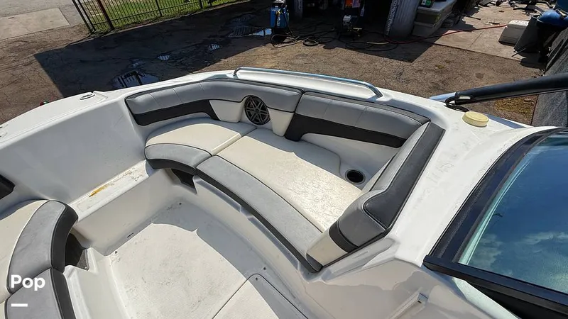 Slide: The Image of Yamaha 212x 2013 - 15859748