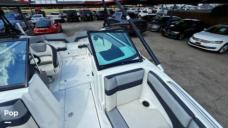 Slide: The Image of Yamaha 212x 2013 - 15860026