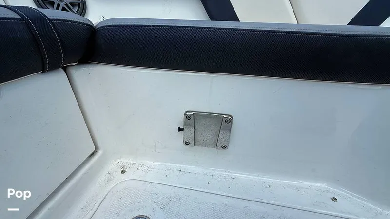 Slide: The Image of Yamaha 212x 2013 - 15860030