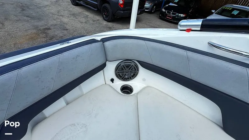 Slide: The Image of Yamaha 212x 2013 - 15860034