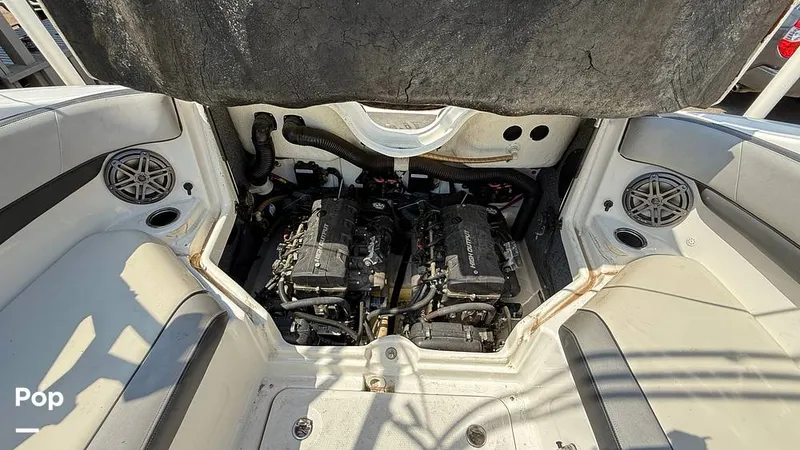 Slide: The Image of 1.8L High Output Yamaha Marine Engines - 15860040