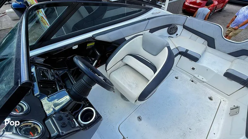 Slide: The Image of Yamaha 212x 2013 - 15860064