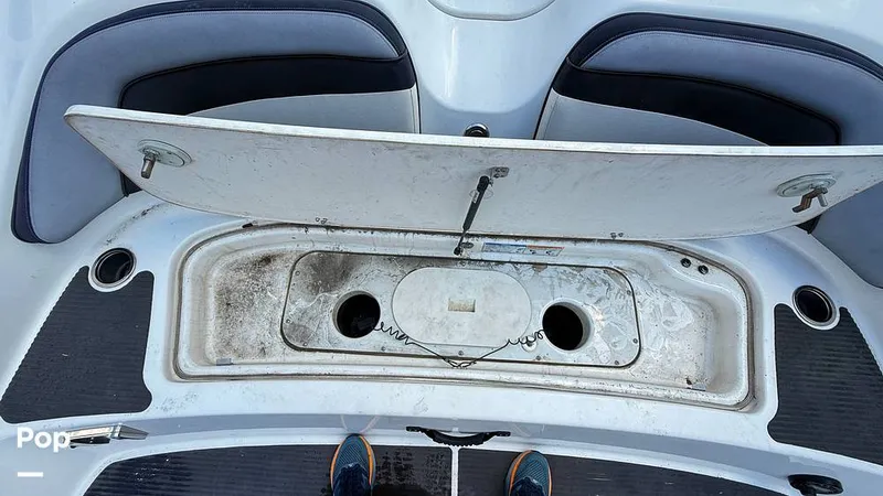 Slide: The Image of In-deck Storage - 15860069