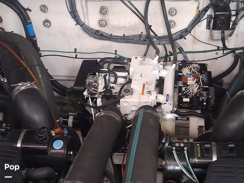 Slide: The Image of Sea Ray Sundancer 320 2005 - 15949318