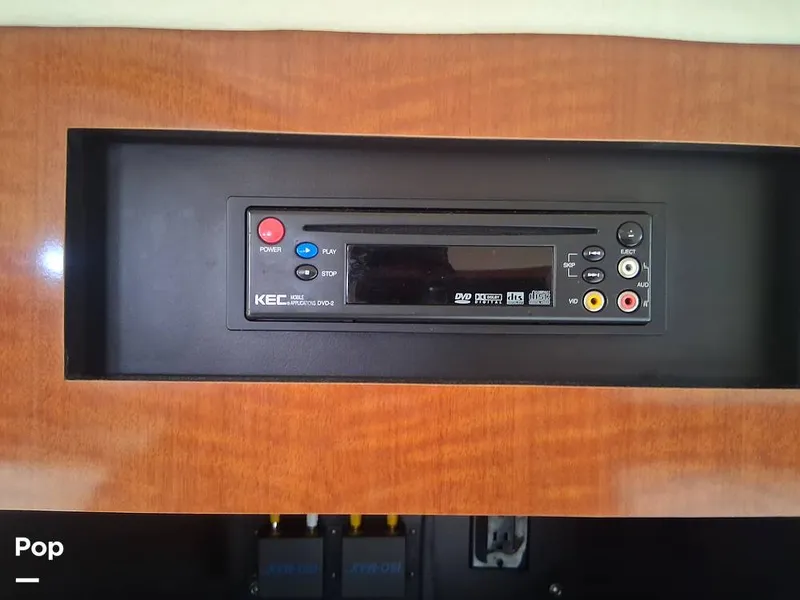 Slide: The Image of Sea Ray Sundancer 320 2005 - 15949231