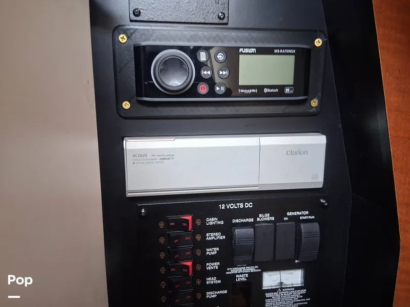 Slide: The Image of Sea Ray Sundancer 320 2005 - 15949275