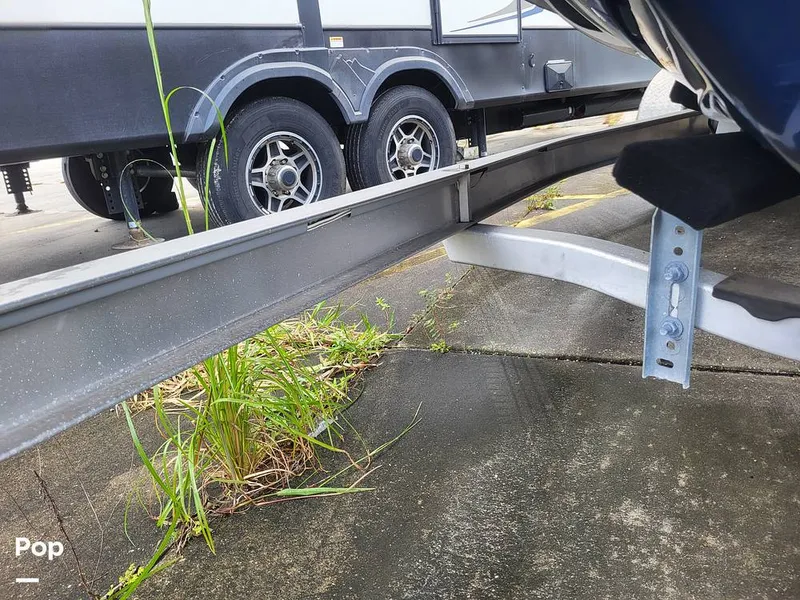 Slide: The Image of Regal 2100 2011 - 15961812